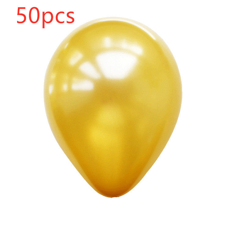 Pearlescent latex balloon