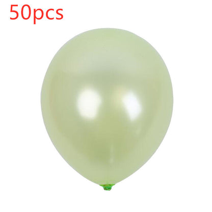 Pearlescent latex balloon